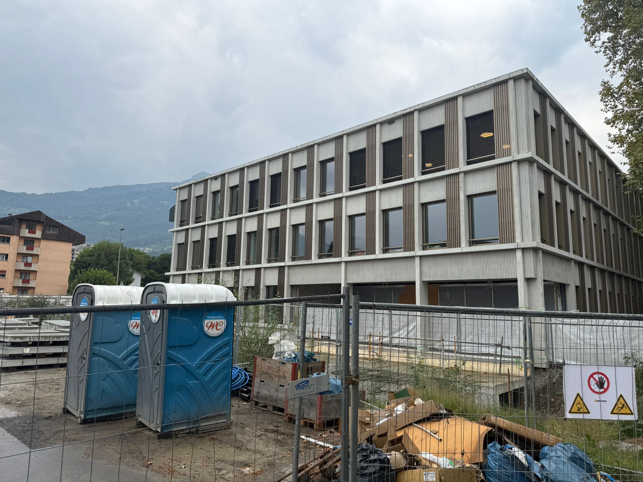 WhatsApp Image 2025-08-27 at 19.25.32_1ad18ad4 - Copy